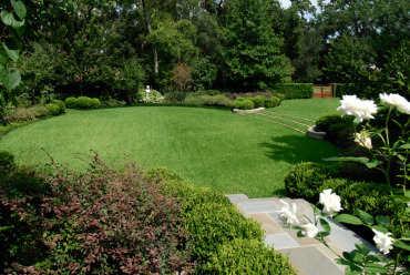 Knollwood Residence terraced lawn Houston, TX