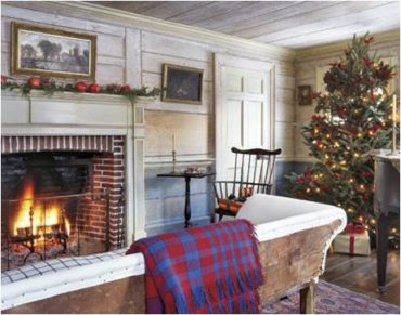 Quaint country cottage holiday mantel